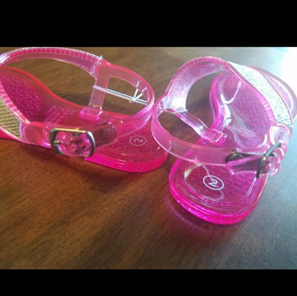 🚫SOLD 🚫SOLD🚫Fun pink jellies big girls size 2 - Picture 2 of 4